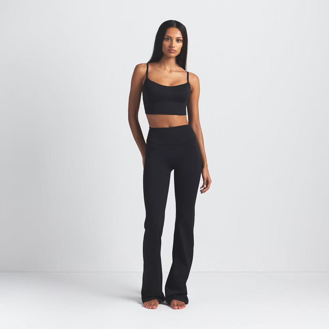 Matte Slim Flare Legging