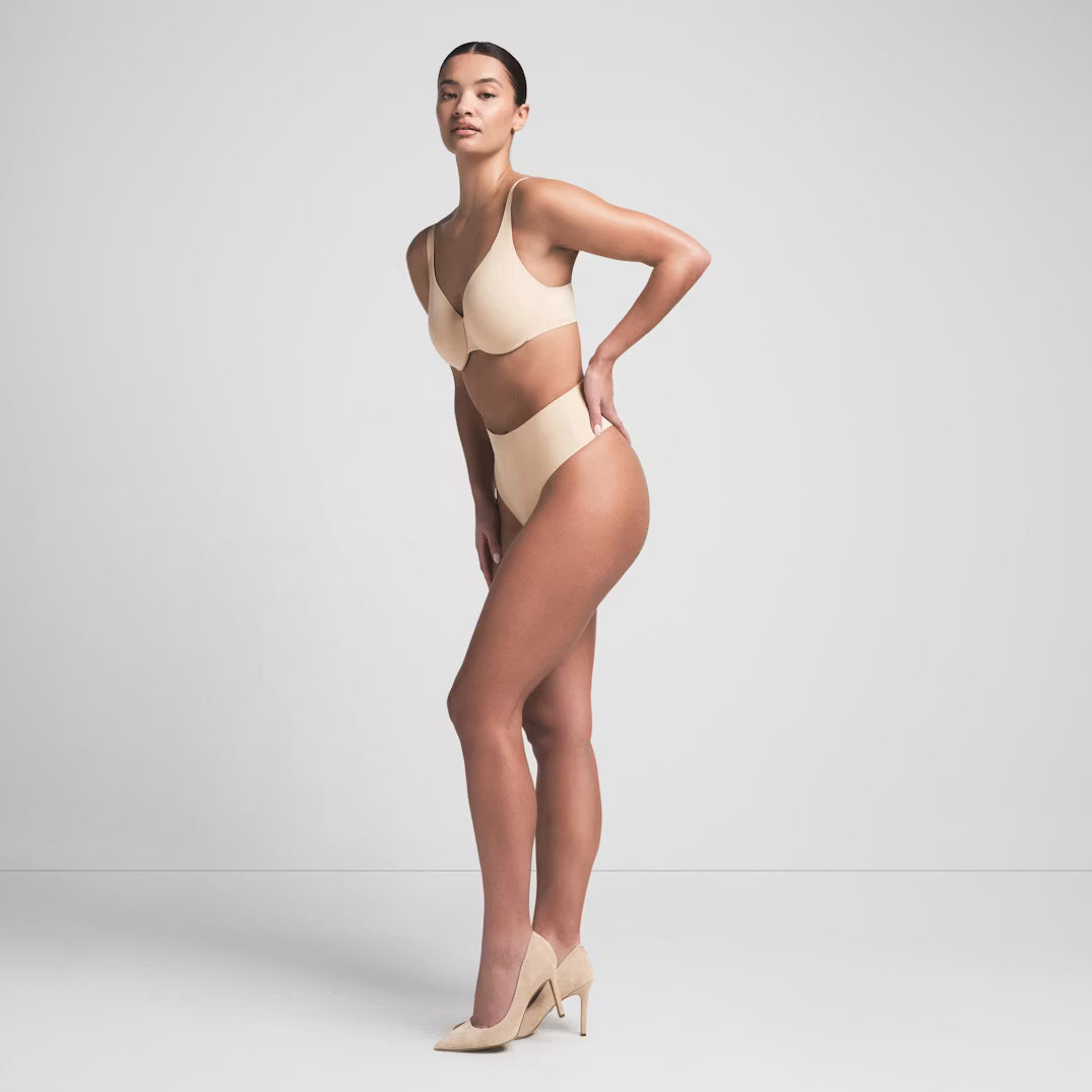 Smoothing Intimates Unlined Minimizer Bra